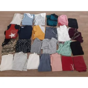 my-11134201-820li-mgt1vipskd8q52.webp Preloved 25pcs Lady Blouse Woman Short Skirt Pants