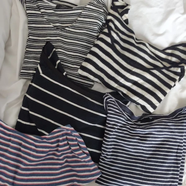 Preloved Basic Women Tee  Women Blouse  Women Top  Stripes