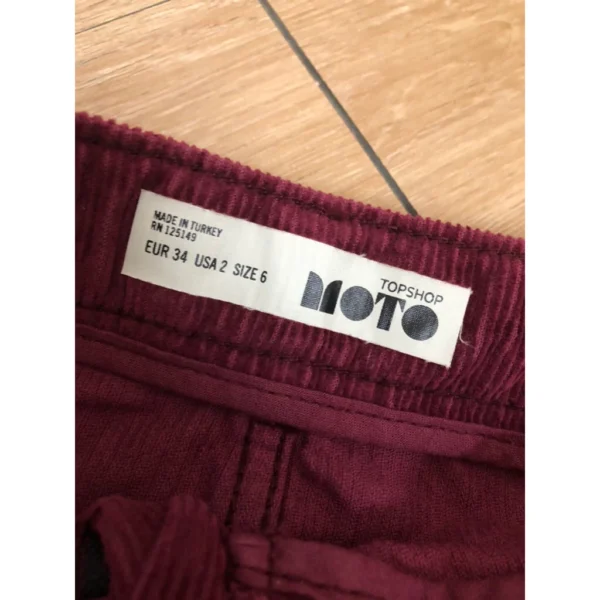 PRELOVED   TOPSHOP Skirt   Maroon   Size 6